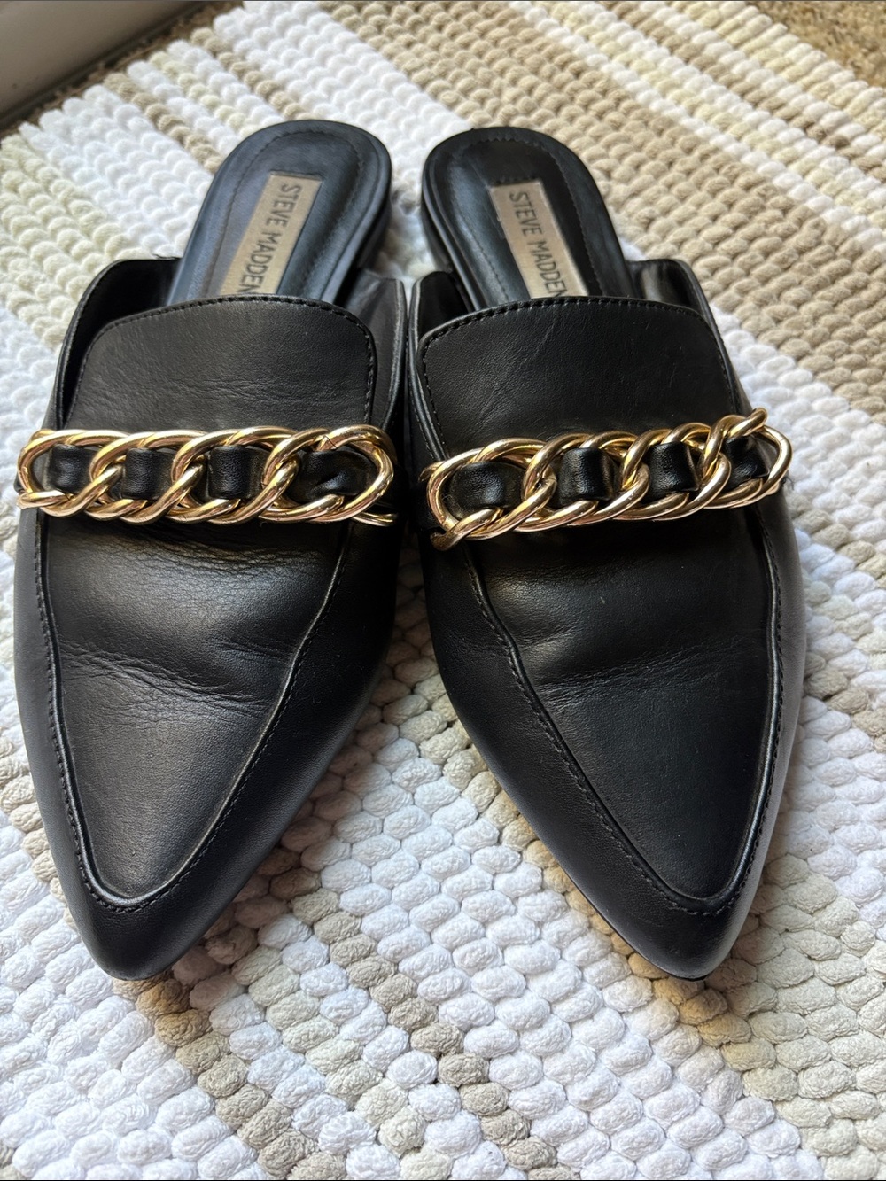 Steve Madden Black Leather Pointed-Toe Mules with Gold Chain